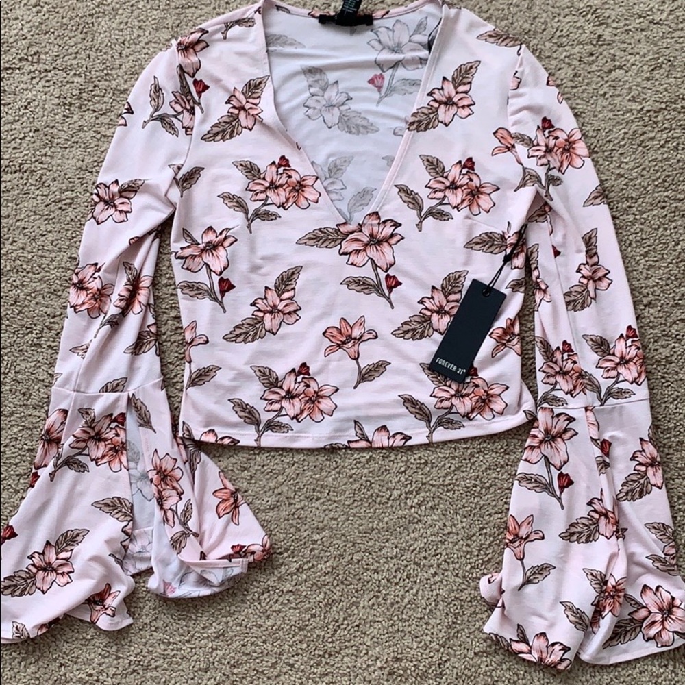 Pink blouse - Picture 2 of 3